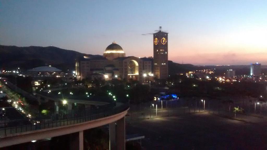 Novo Hotel Vitoria Aparecida  Kültér fotó